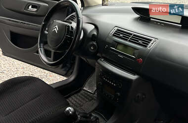 Хэтчбек Citroen C4 2008 в 