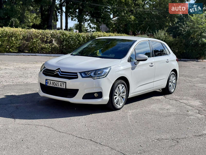 Хэтчбек Citroen C4 2015 в Киеве