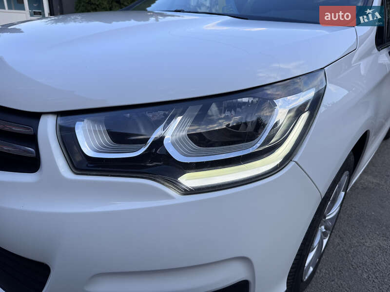 Хэтчбек Citroen C4 2015 в Киеве