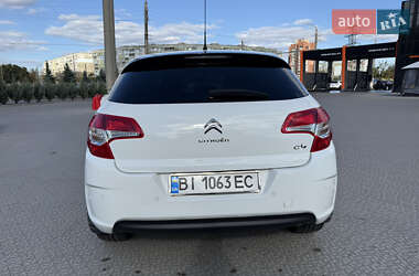 Хэтчбек Citroen C4 2012 в 