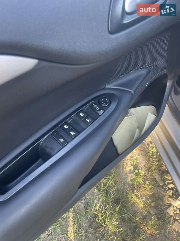 Хэтчбек Citroen C4 2011 в Самборе фото 18 Хэтчбек Citroen C4 2011 в Самборе