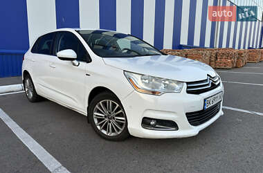 Хэтчбек Citroen C4 2012 в 