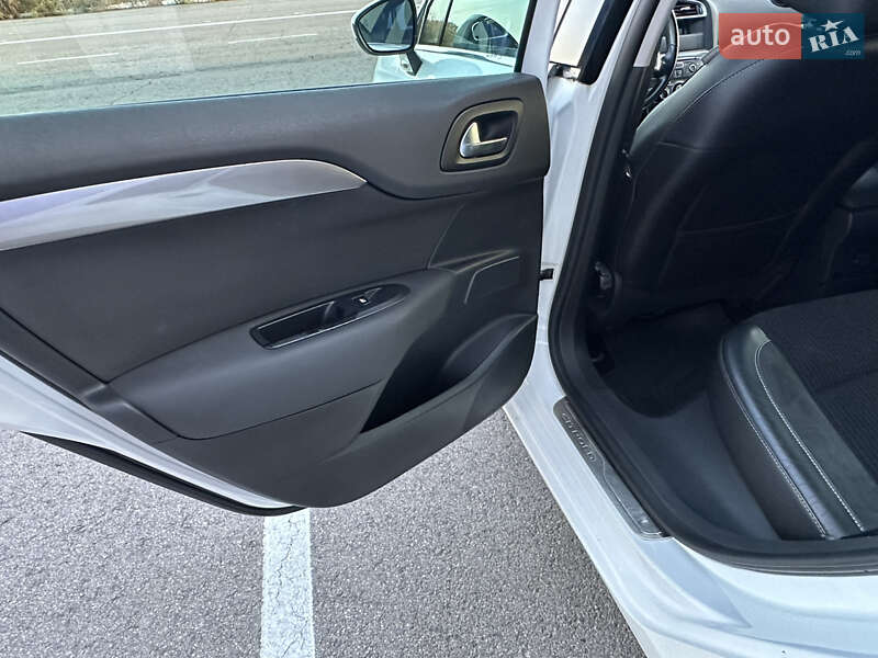 Хэтчбек Citroen C4 2012 в Ровно