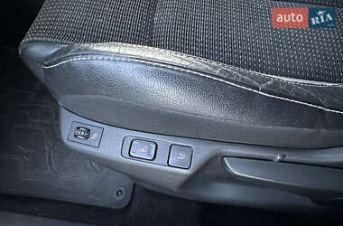 Хэтчбек Citroen C4 2012 в 