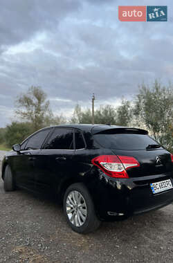 Хэтчбек Citroen C4 2012 в 