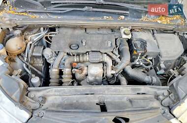 Хэтчбек Citroen C4 2011 в 