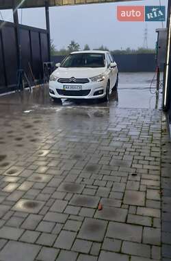 Седан Citroen C4 2012 в Брошневе-Осаде