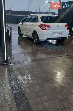 Седан Citroen C4 2012 в  фото 6 Седан Citroen C4 2012 в