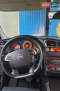 Седан Citroen C4 2012 в  фото 26 Седан Citroen C4 2012 в