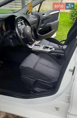 Седан Citroen C4 2012 в  фото 32 Седан Citroen C4 2012 в