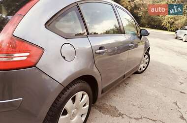 Хэтчбек Citroen C4 2009 в 