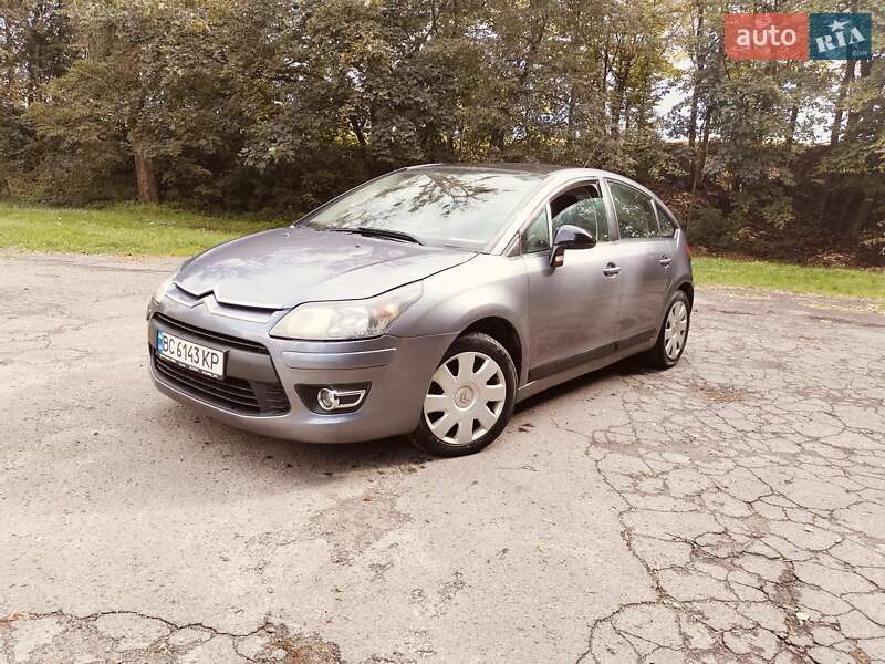 Хэтчбек Citroen C4 2009 в 