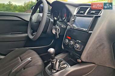 Хэтчбек Citroen C4 2011 в 