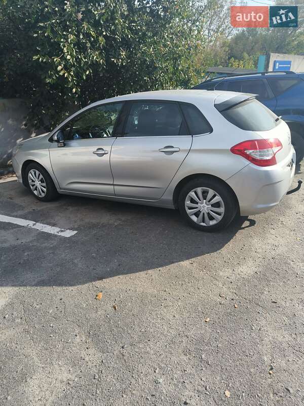 Хэтчбек Citroen C4 2011 в Пирятине