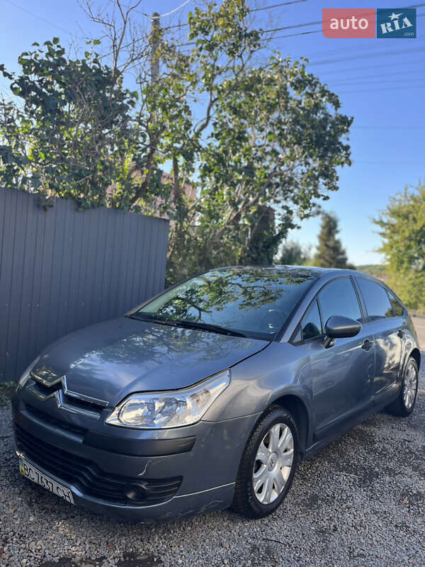 Хэтчбек Citroen C4 2010 в Львове