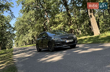 Хэтчбек Citroen C4 2012 в 