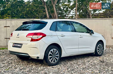 Хэтчбек Citroen C4 2012 в 