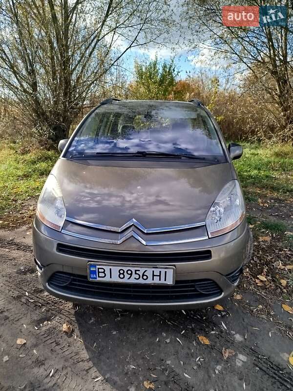 Хетчбек Citroen C4 2009 в 