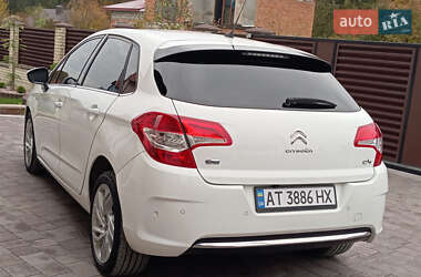 Хэтчбек Citroen C4 2012 в 