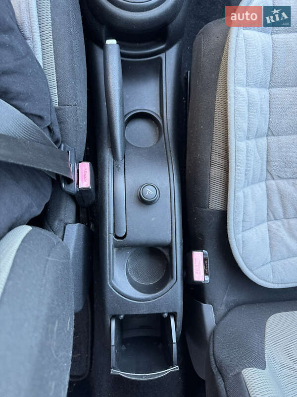 Купе Citroen C4 2006 в Ирпене