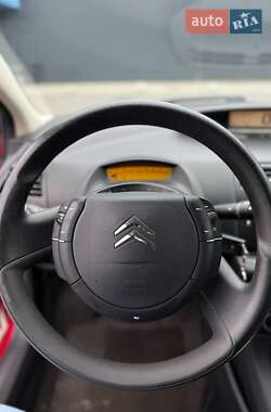 Хетчбек Citroen C4 2008 в 