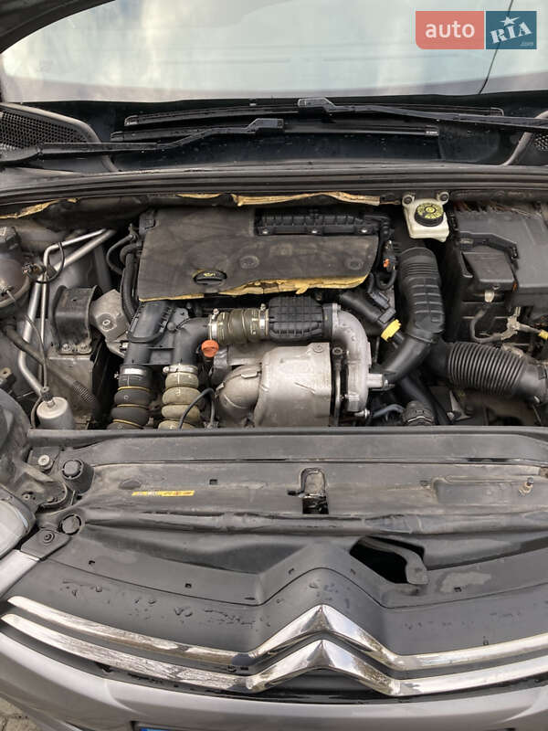 Хэтчбек Citroen C4 2016 в Львове фото 14 Хэтчбек Citroen C4 2016 в Львове