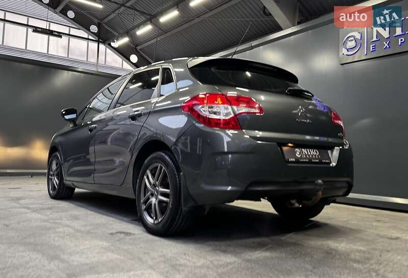 Хэтчбек Citroen C4 2012 в Киеве