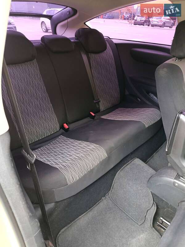 Купе Citroen C4 2006 в Харькове фото 14 Купе Citroen C4 2006 в Харькове