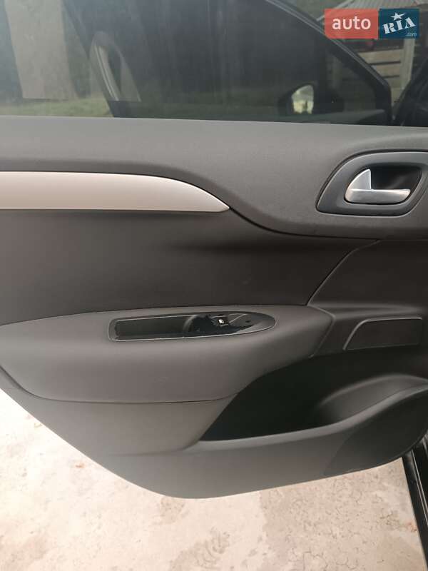 Хэтчбек Citroen C4 2012 в Славуте фото 33 Хэтчбек Citroen C4 2012 в Славуте