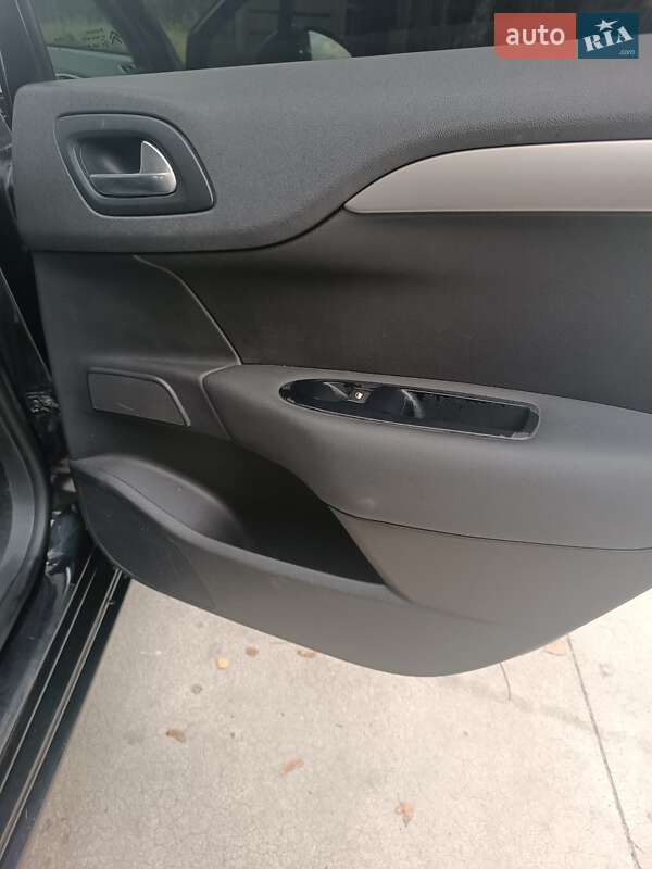 Хэтчбек Citroen C4 2012 в Славуте фото 39 Хэтчбек Citroen C4 2012 в Славуте