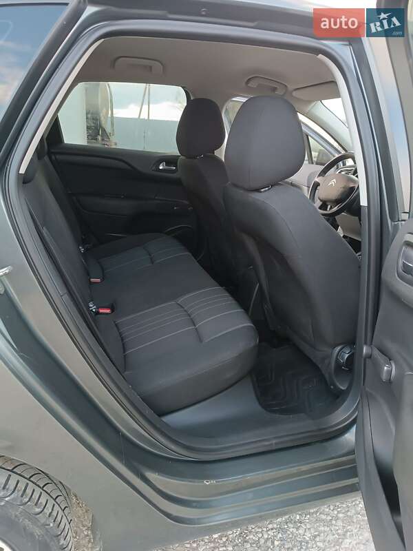 Хетчбек Citroen C4 2011 в Товсте