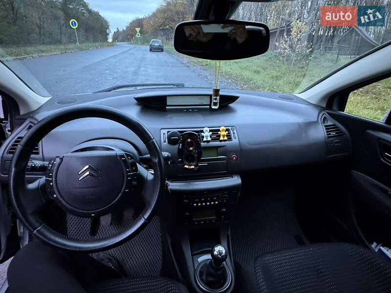 Хетчбек Citroen C4 2009 в Красилові