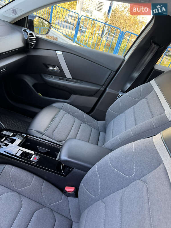 Хэтчбек Citroen C4 2021 в Киеве