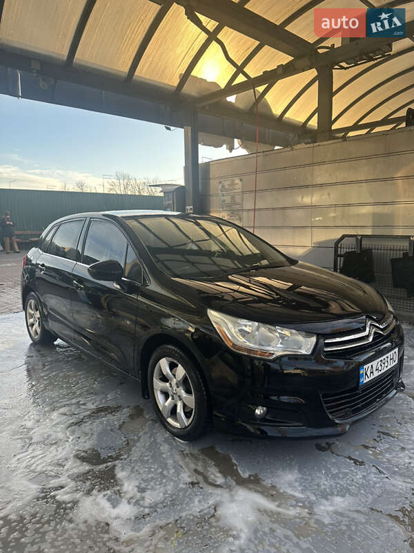 Хетчбек Citroen C4 2011 в Києві фото 3 Хетчбек Citroen C4 2011 в Києві