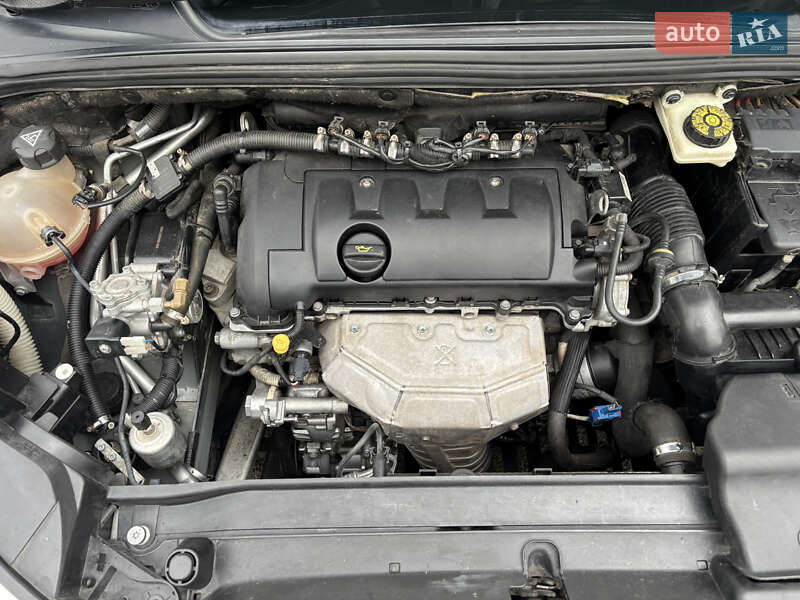 Хетчбек Citroen C4 2012 в Дніпрі