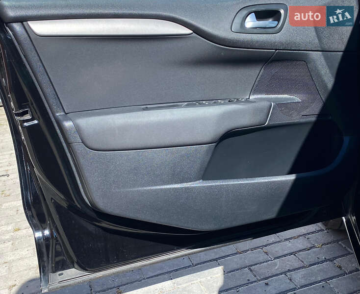 Хетчбек Citroen C4 2015 в Рівному