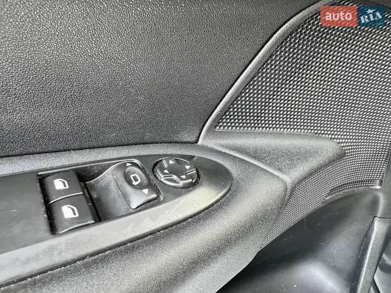 Хэтчбек Citroen C4 2013 в Киеве