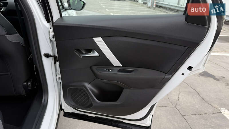 Хэтчбек Citroen C4 2022 в Киеве