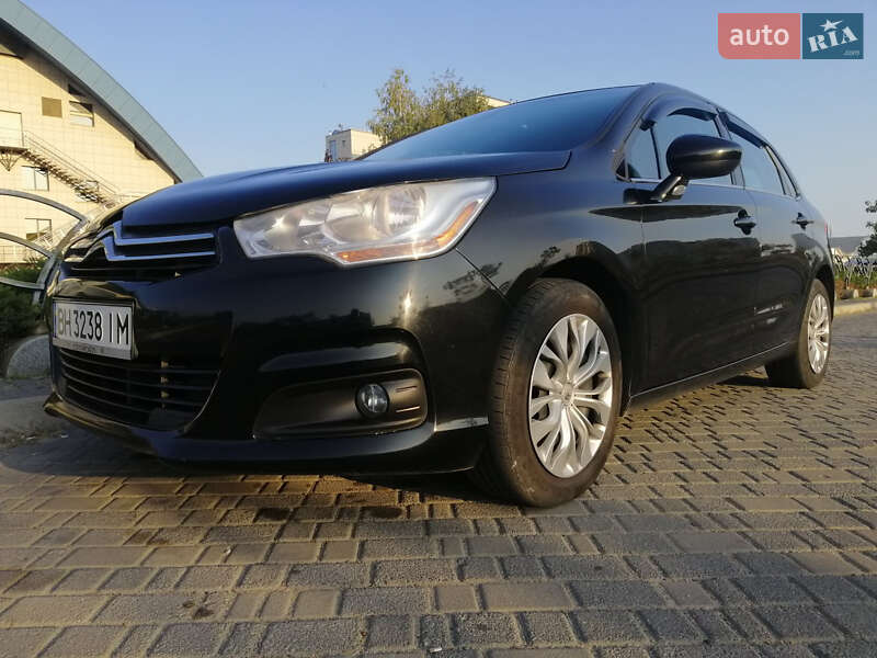 Хетчбек Citroen C4 2013 в Києві фото 3 Хетчбек Citroen C4 2013 в Києві