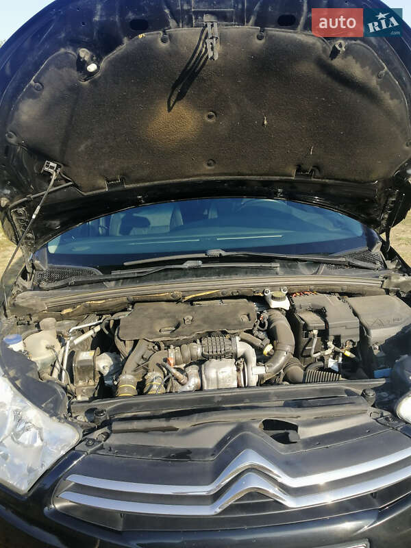 Хетчбек Citroen C4 2013 в Києві фото 7 Хетчбек Citroen C4 2013 в Києві