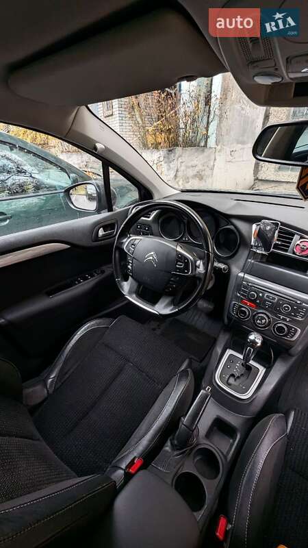 Хэтчбек Citroen C4 2012 в Киеве