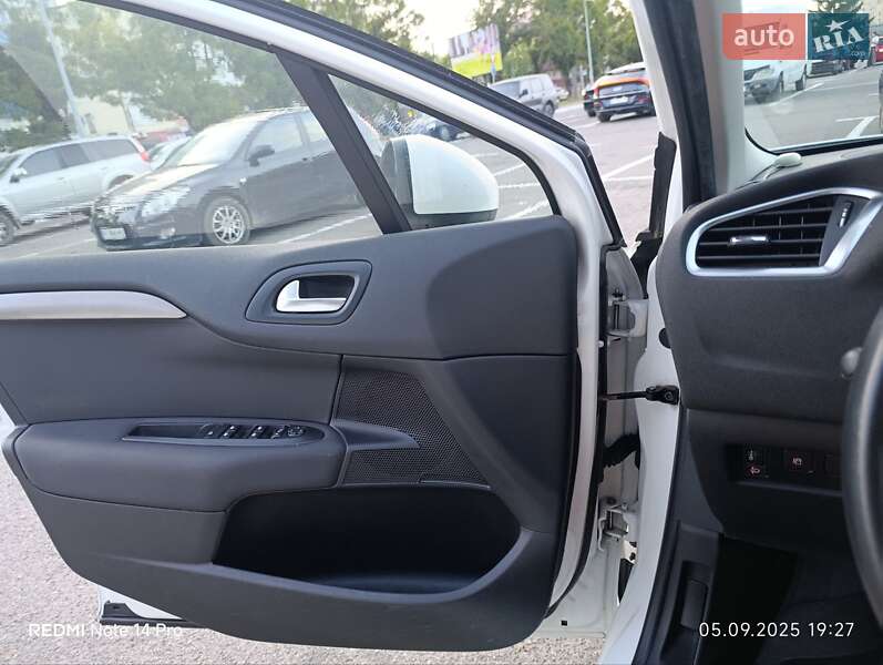 Хетчбек Citroen C4 2016 в Івано-Франківську фото 14 Хетчбек Citroen C4 2016 в Івано-Франківську