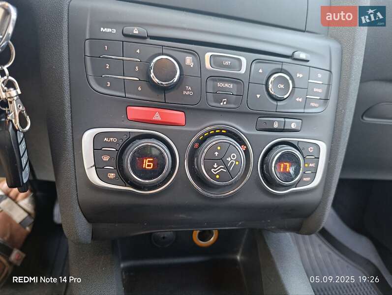 Хетчбек Citroen C4 2016 в Івано-Франківську фото 24 Хетчбек Citroen C4 2016 в Івано-Франківську