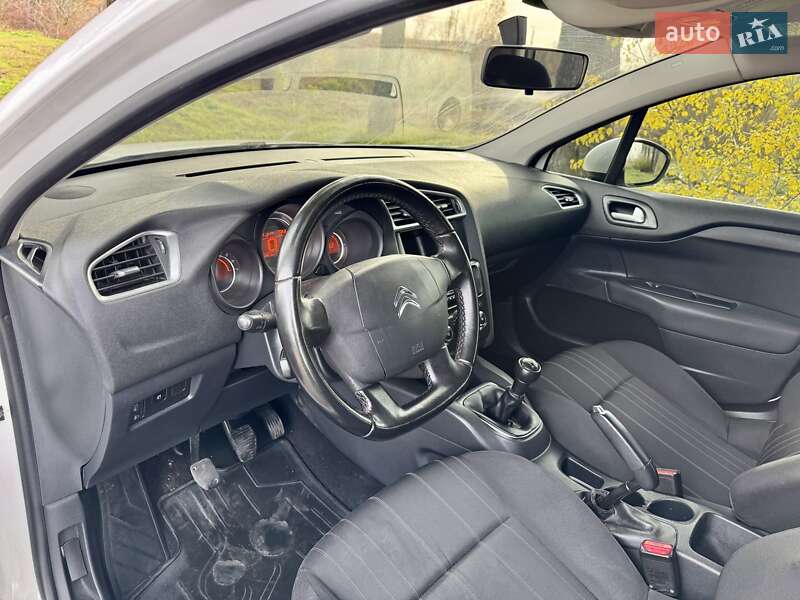 Хэтчбек Citroen C4 2013 в Киеве фото 9 Хэтчбек Citroen C4 2013 в Киеве