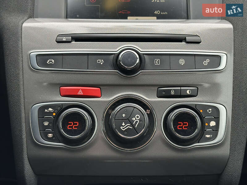 Хетчбек Citroen C4 2015 в Києві фото 23 Хетчбек Citroen C4 2015 в Києві