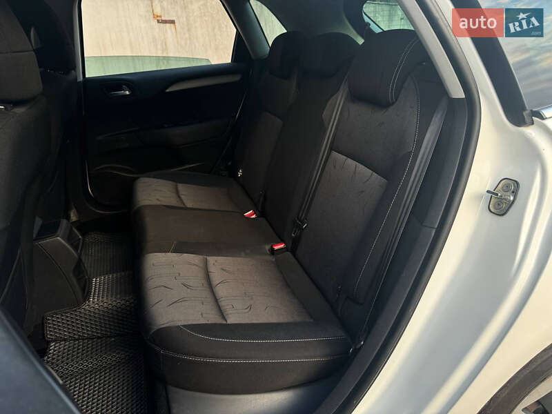 Хэтчбек Citroen C4 2012 в Киеве фото 10 Хэтчбек Citroen C4 2012 в Киеве