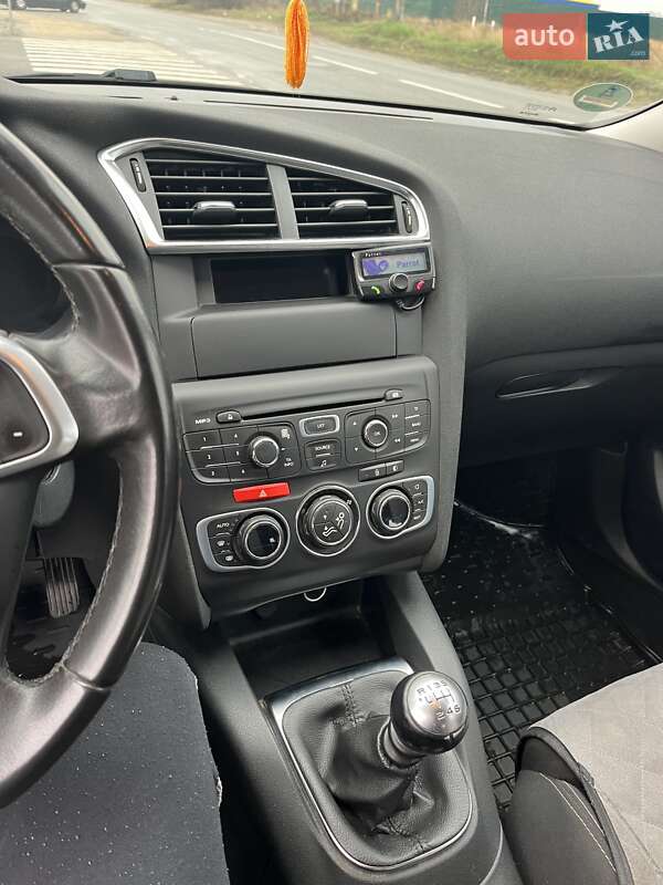 Хэтчбек Citroen C4 2014 в Буче