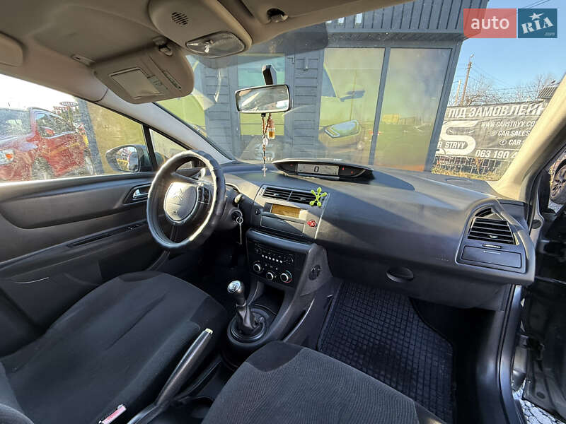 Хетчбек Citroen C4 2010 в Стрию фото 22 Хетчбек Citroen C4 2010 в Стрию