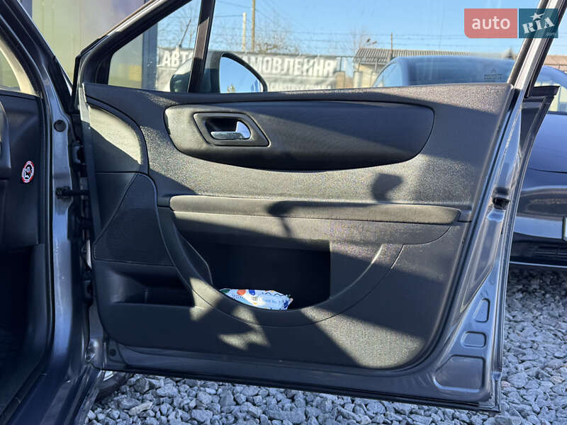 Хетчбек Citroen C4 2010 в Стрию фото 25 Хетчбек Citroen C4 2010 в Стрию