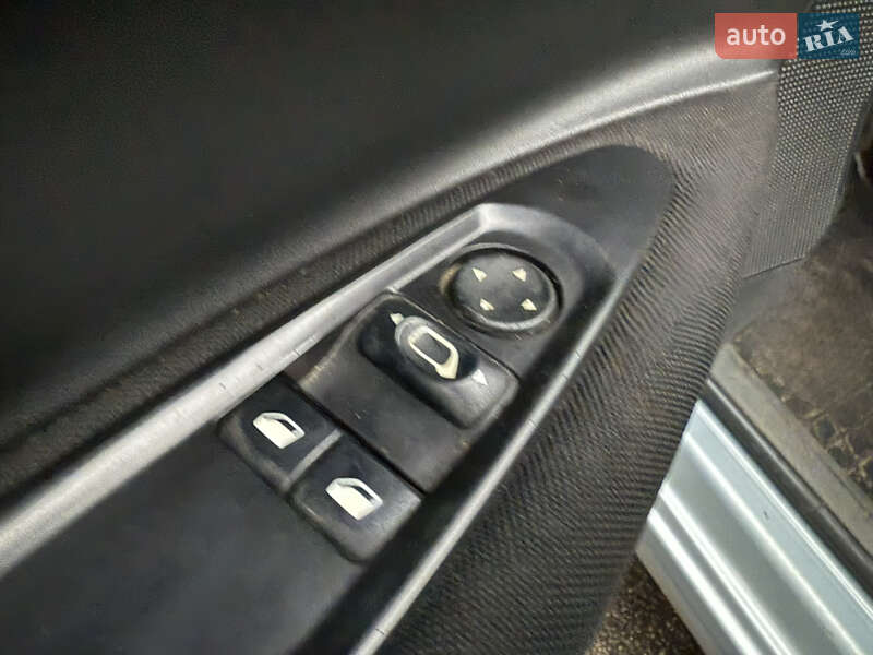 Хэтчбек Citroen C4 2008 в Черкассах фото 15 Хэтчбек Citroen C4 2008 в Черкассах